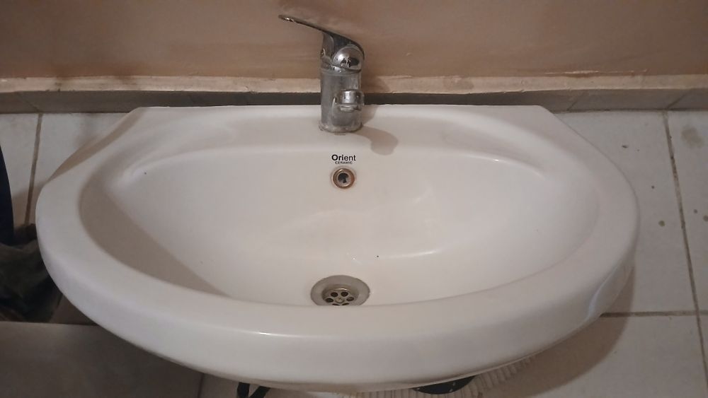 Unitaz rakvina sotiladi