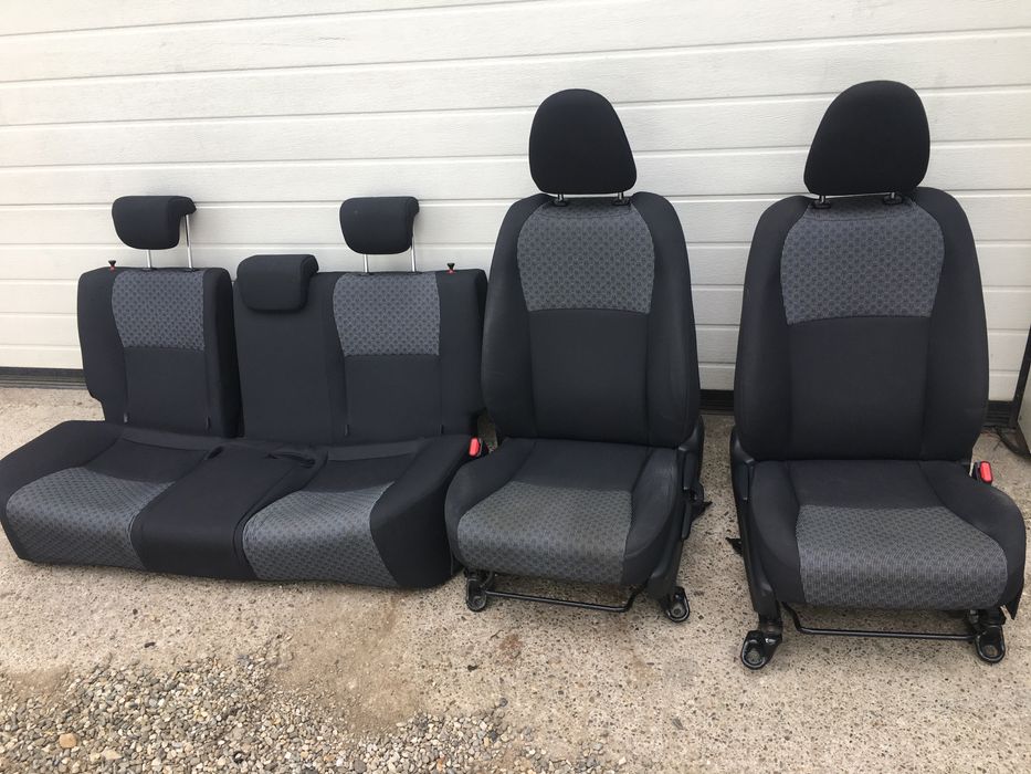 Banchete Toyota Yaris 3. 2012-2016.