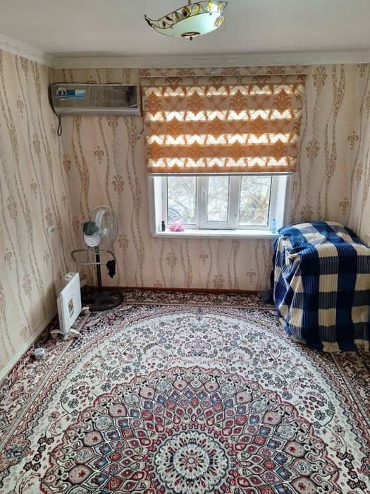Чирчик,Троицк,икки хонали квартира сотилади