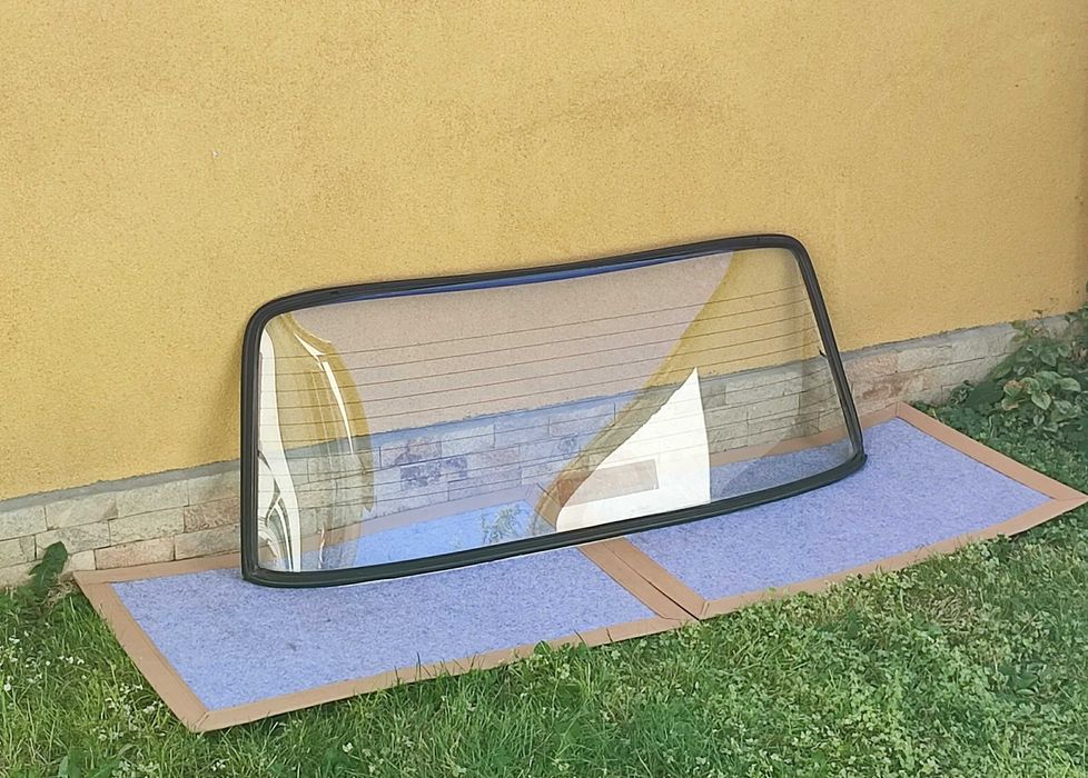 Предно и задно стъкло за Лада