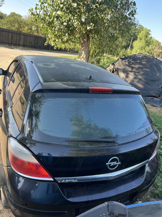 Opel Astra H Dezmembrez Benzina