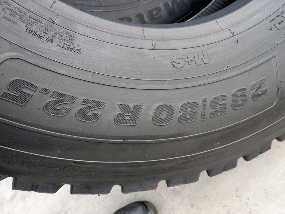 Anvelope 295/80R22,5 resapate de șantier