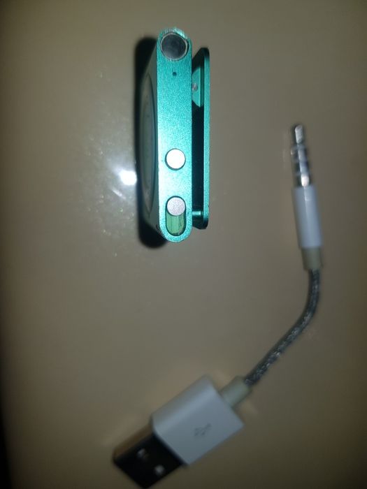 Мр3 apple оригинал сотилади.