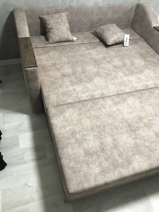 Продам Диван выдвижной