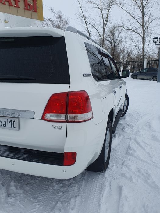 Продам Land Cruzer 200