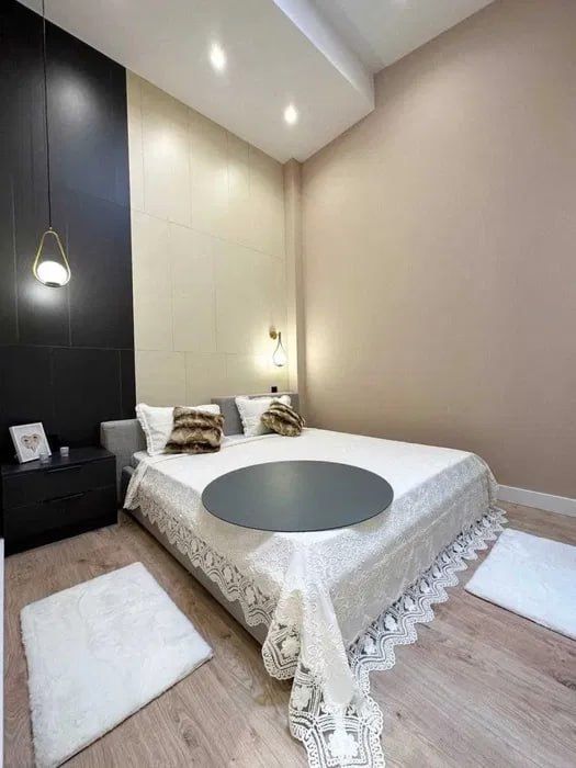 Метро ДРУЖБЫ НАРОДОВ 2 комнатная квартира