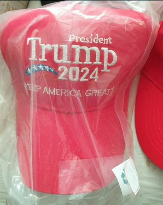 Șepci Campanie 2024 Trump