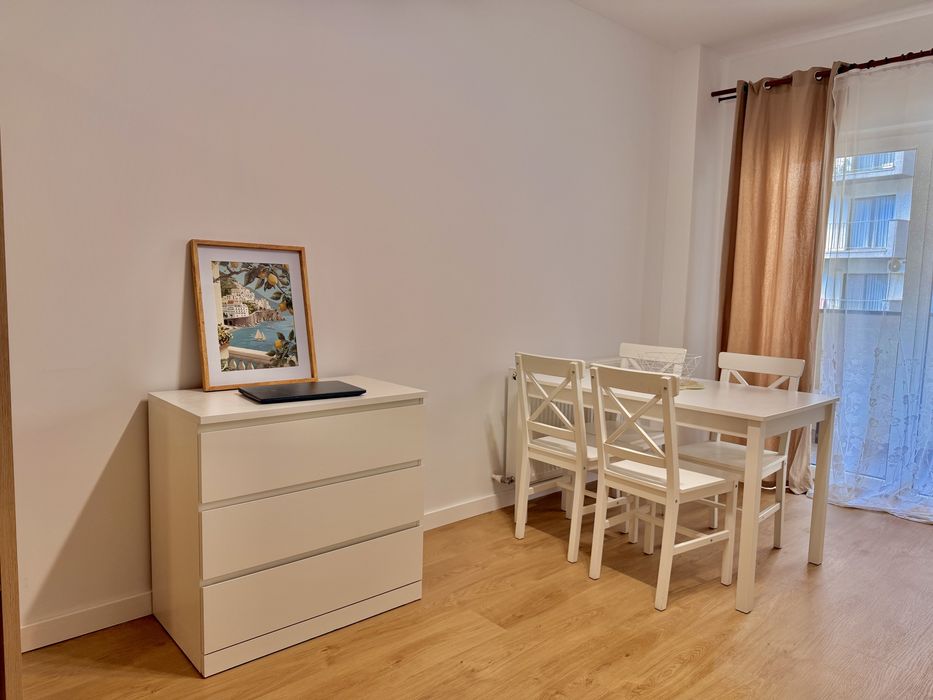 Cazare în regim hotelier – apartament spațios 2 camere, complet utilat