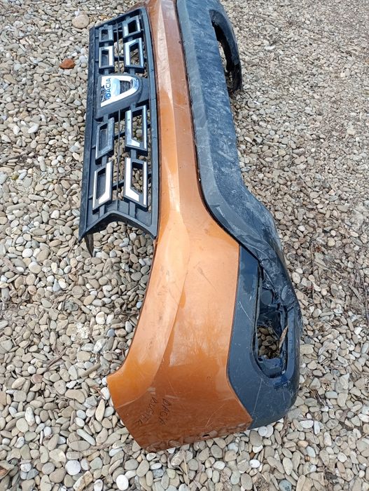 Bara fata spate capotă aripă Dacia Duster 2018-2023