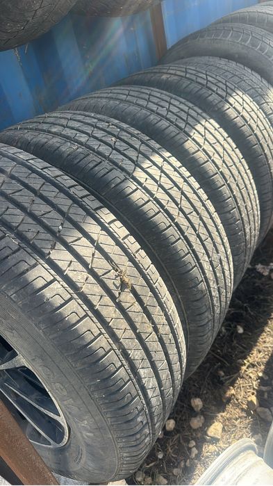 Продам шины р17/65/235