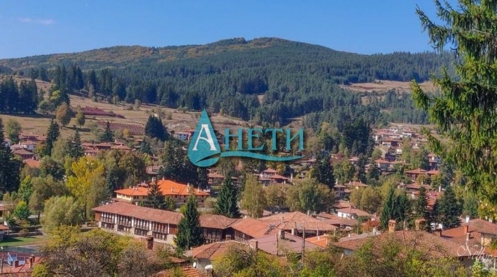 УПИ 526м2 в Копривщица, на 500м от центъра на града музей