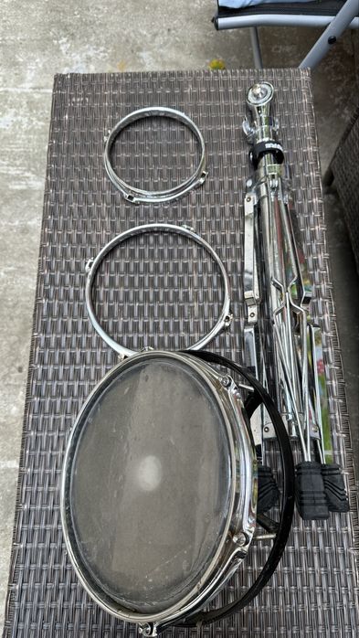 Vand doua cercuri REMO 6/8 un stativ Remo tum de 10 Remo