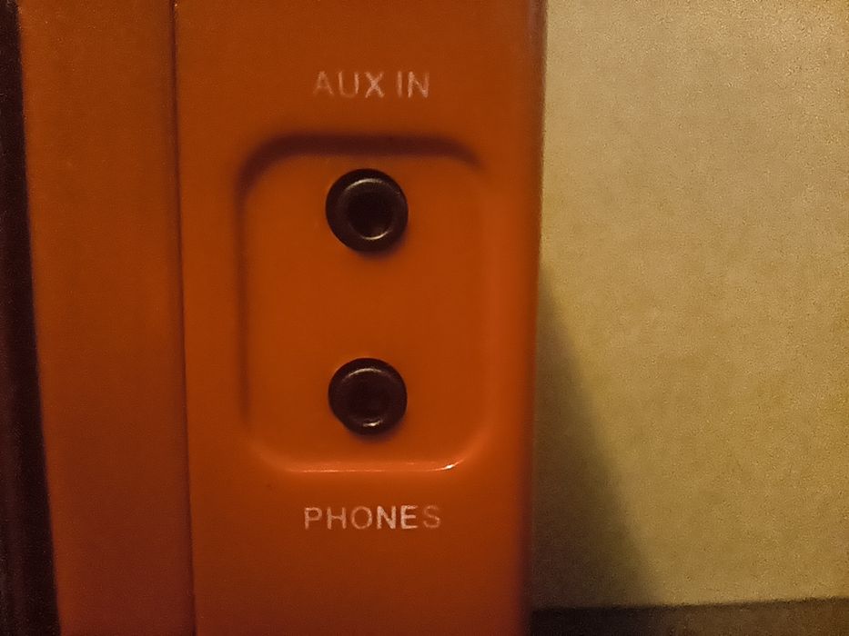 Преносимо радио JGC - LSR - 4030