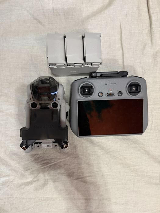 DJI mini 4 pro  combo