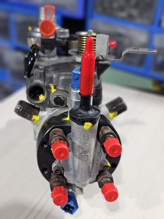 Топливный насос (ТНВД) JCB Delphi