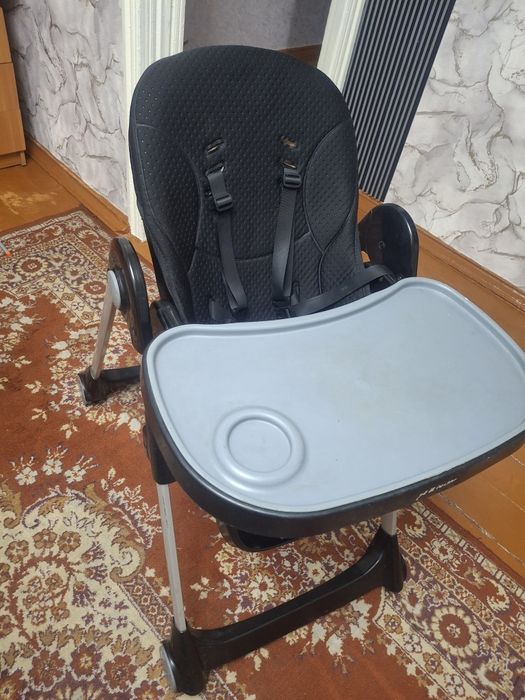 Детский столик регулируемый