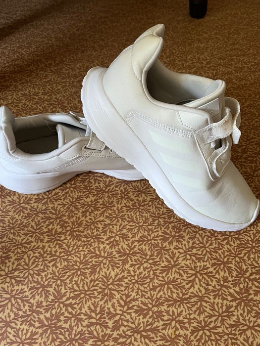 Adidas кроссовки. Оригинал