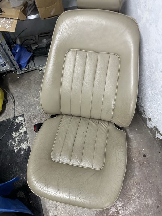 Recoditionare piele, piele crapata , sau chiar rupta avem soluția.