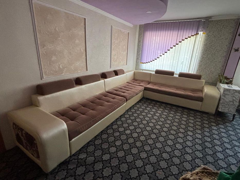 Продам угловой диван.