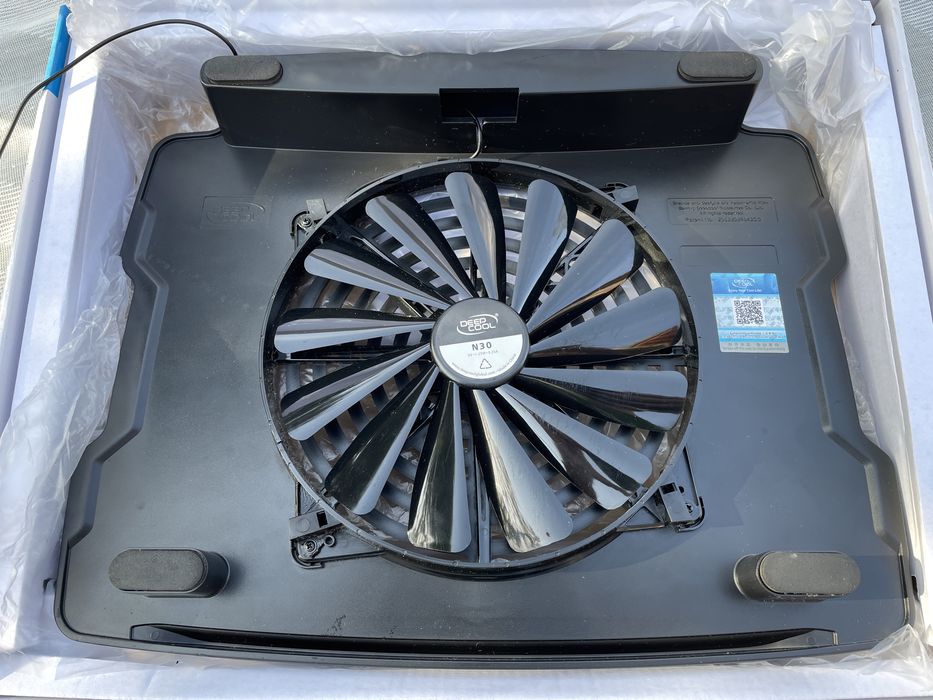 Охладител за лаптоп