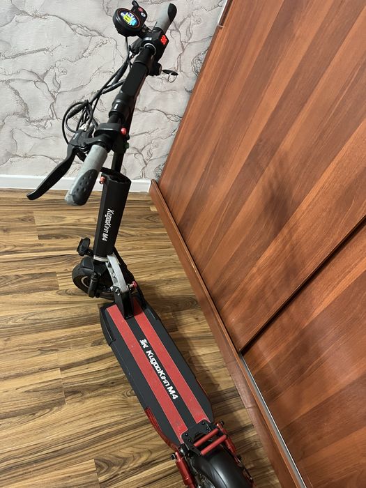 Продам электросамокат кугокирин м4