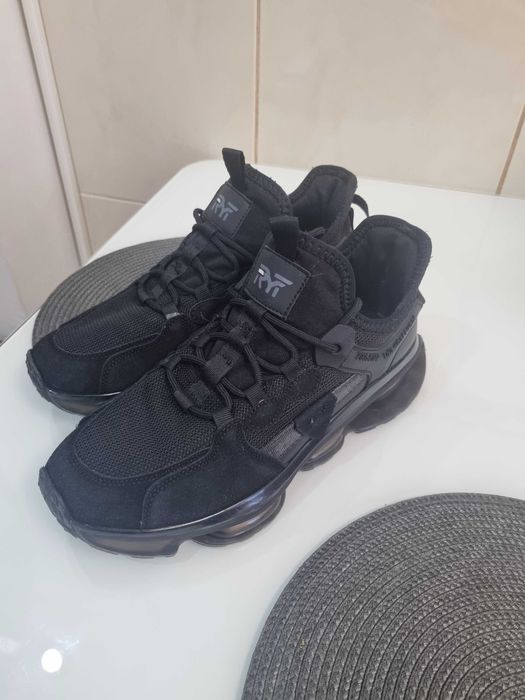 Adidasi barbati nr.43