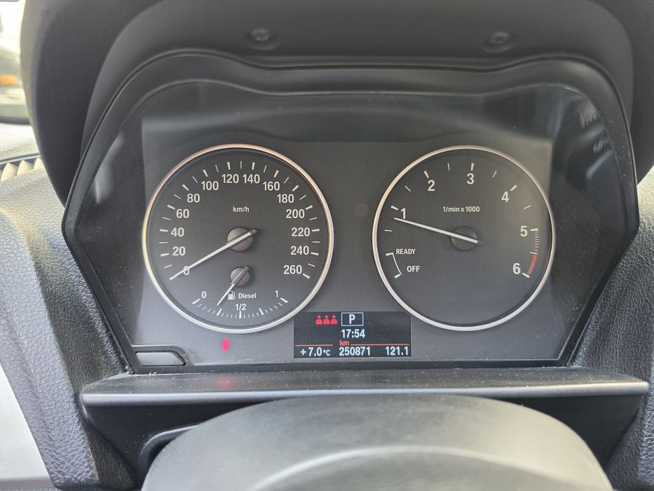 BMW  120 D 2013 година 116 к.с.