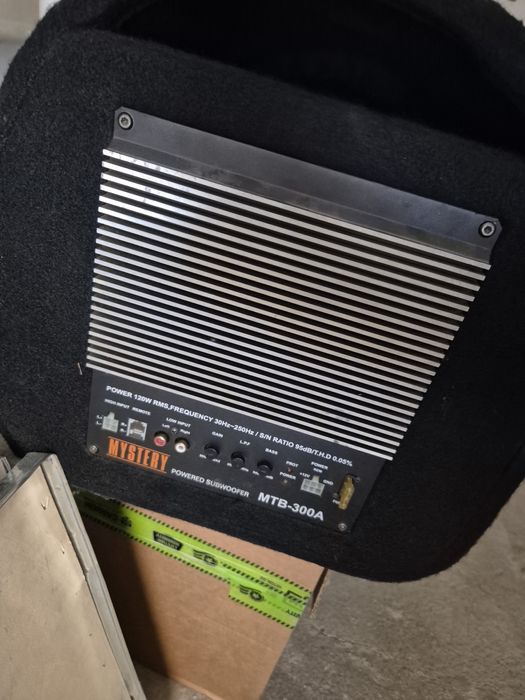 Сабуфер в хорошем состоянии оригинал