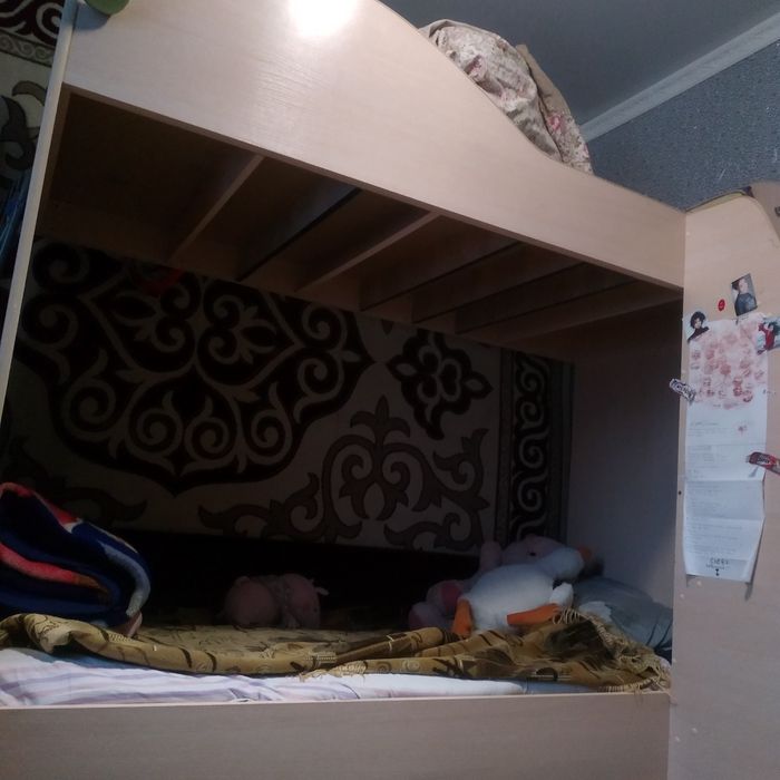 Продам двухъярусную кровать