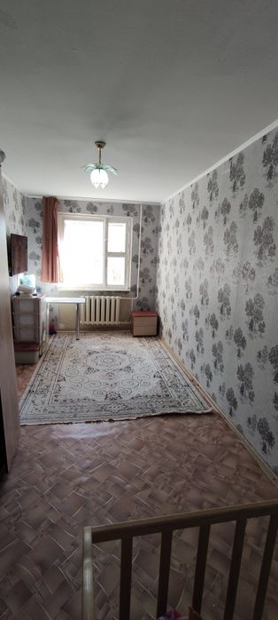 Продам 2 комн, этаж первый