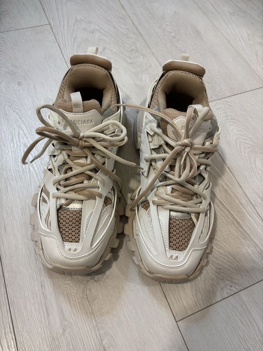 Balenciaga track alb cu bej