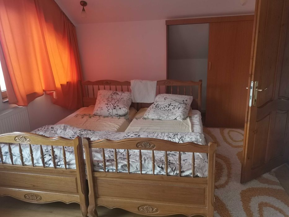 Vând casă  în municipiul Deva, județ Hunedoara