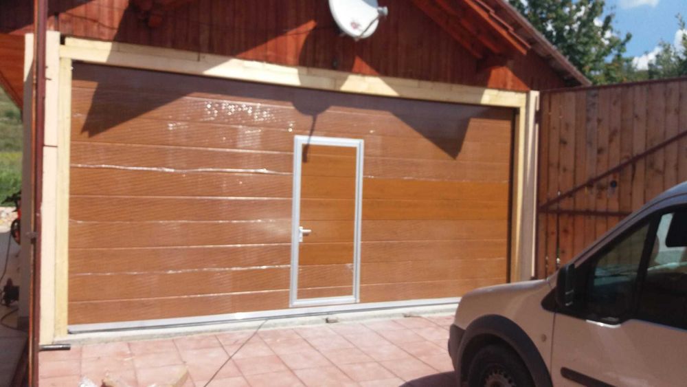 uși de garaj industriale gri antracit