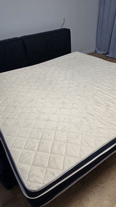 Продам матрас 200×200