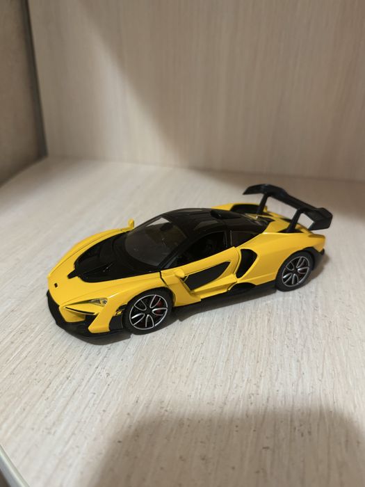 Набор игрушечных машинок