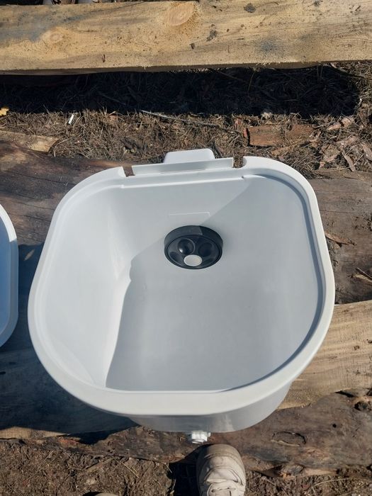 Малютка  машина сатамын