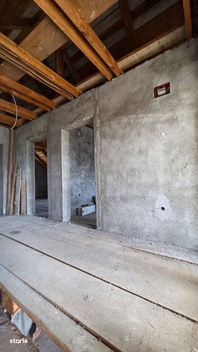 Casa cu mansarda in Paulesti teren 863 mp
