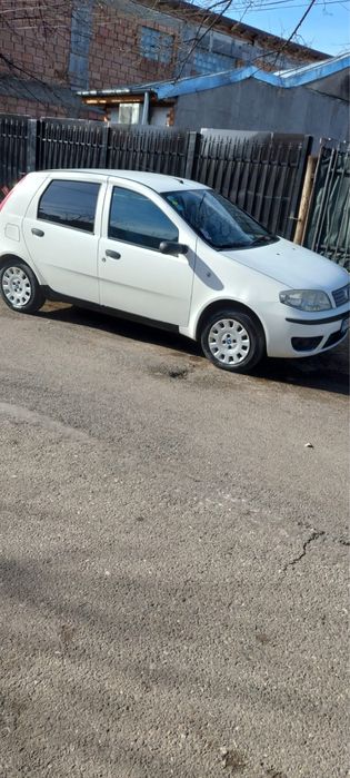 Vând Fiat Punto