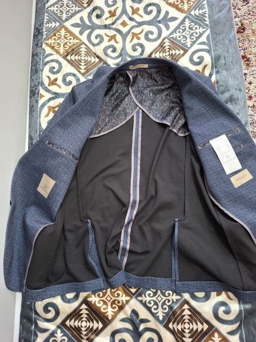 Пиджак полуприталенный