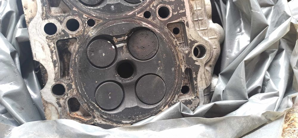 цилиндрова глава за Мерцедес  Е300TD (ом606) (за ремонт)