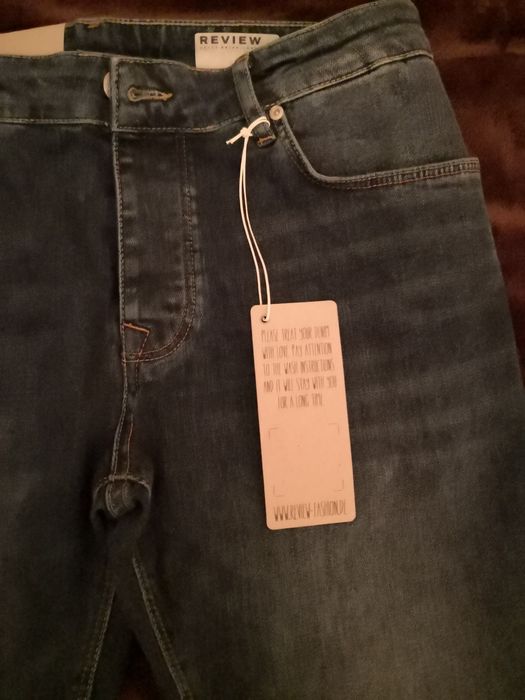 Чисто нови дънки