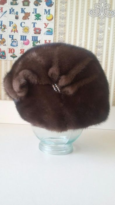 Женская норковая шапка