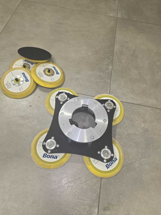 Продавам Bona Power Drive на 100кв.м отличен
