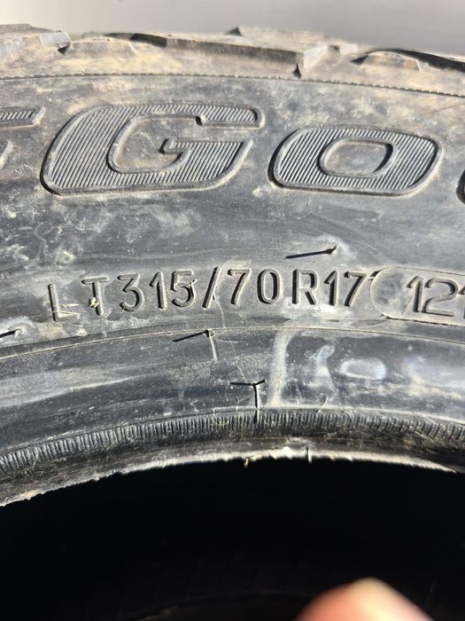 Vand BF Goodrich MT KM3 315x70xr17 (echivalent 35x12.5xr17)