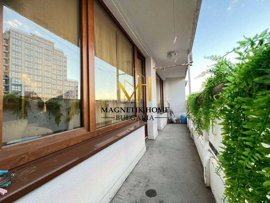 Дава се под наем Двустаен апартамент в Бургас, Лазур - 72 кв.м за 433.5 € - Снимка #2