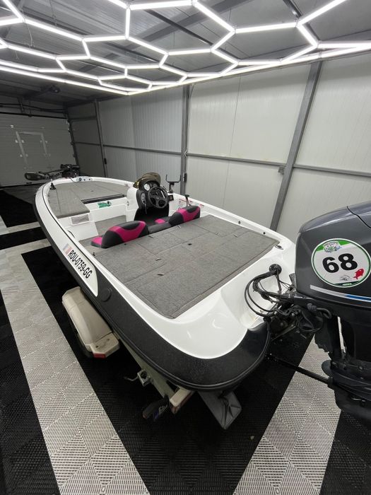 Barca Nitro 640 cu motor Yamaha 80CP