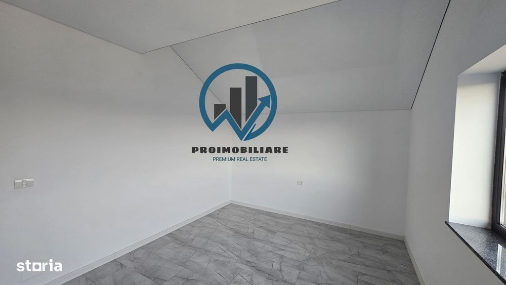 Vând apartament cu curte proprie 4 camere Glâmboc