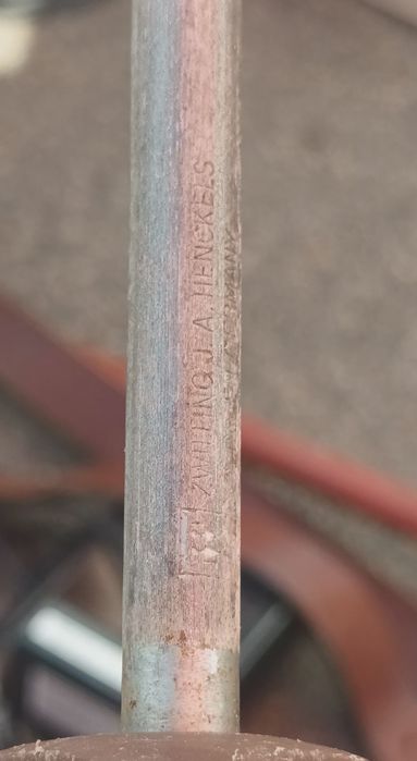Masinuta veche de colectie si masat vechi de colectie