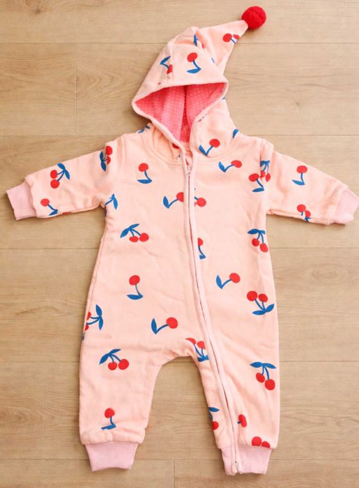 Мек бебешки гащеризон