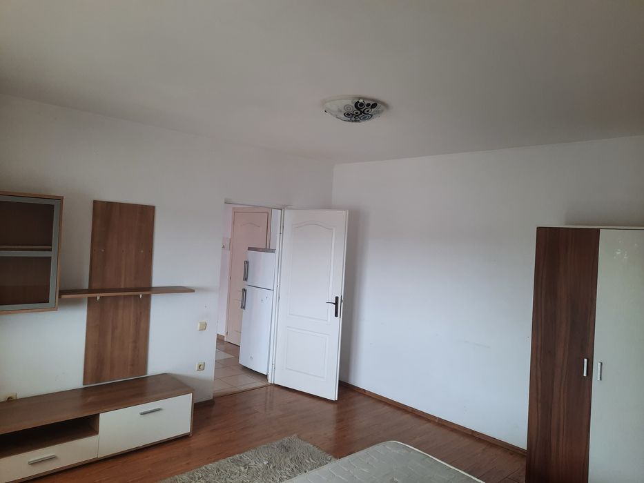 Apartament cu o camera zona Vivo de inchiriat